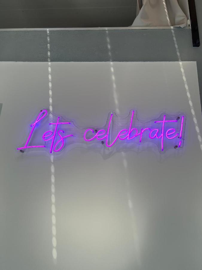 Neon Apartments Сопот Екстериор снимка